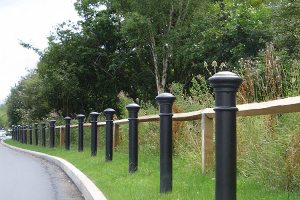 Autopa Manchester Ornamental Galvanised Steel Bollard 1000mm - GFC7000 (No Fixings)