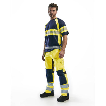 Blaklader 3337 Hi Vis T Shirt Navy Blue Hi Vis Yellow Model