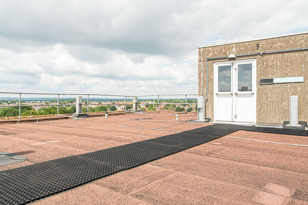 Blue Diamond Cellmax Rubber Roof & Walkway Matting - 100x150cm