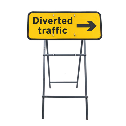 Diverted Traffic' Arrow Right Diagram 2703 | Quick Fit (face only) | 1050x450mm