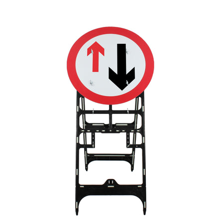 Give Way To Oncoming Traffic | Quick Fit Sign Face Dia. 615 (Face Only) | 750mm