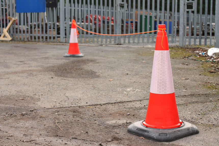 Initium Cone Rope Between 2 Cones Modified