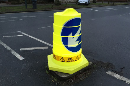 Keep Left Jumbo Cable Cover - Live Wire Below