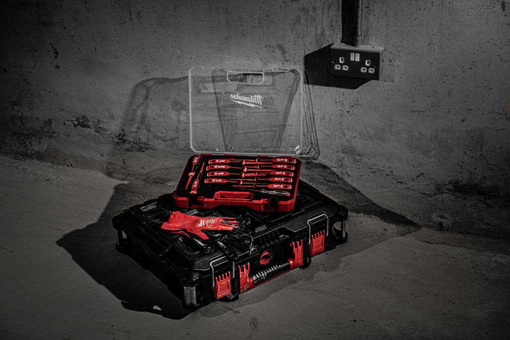 Milwaukee 12 Piece Tri-Lobe VDE PZ PH SL TX Screwdriver Set Inc. Hard Case - 4932479095
