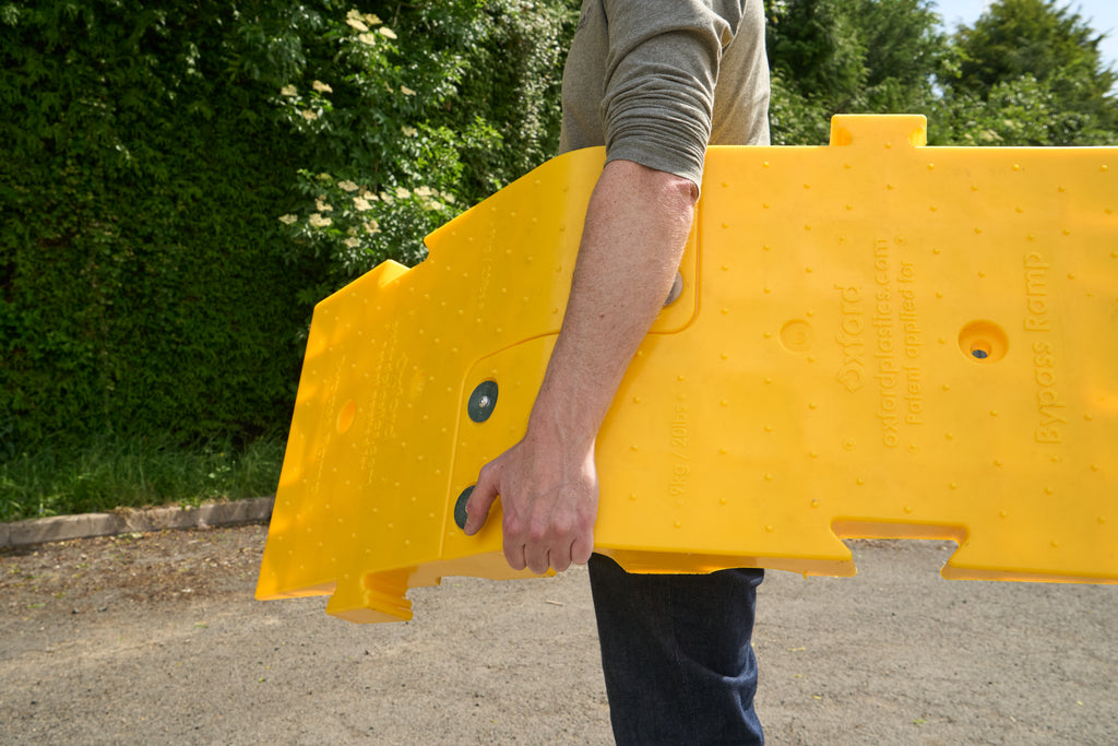Oxford Plastics Bypass Hose Ramp 44T Capacity