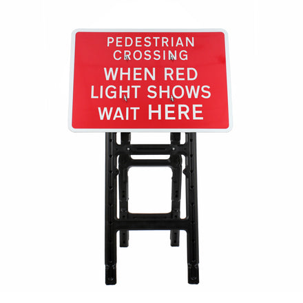 Pedestrian Crossing When Red Light Shows Wait Here Quick Fit Sign Dia 7011.2 (Face Only) | 1050x750mm