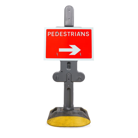 Pedestrians Arrow Right Diagram 7018 | Quick Fit (Face Only) | 600x450mm
