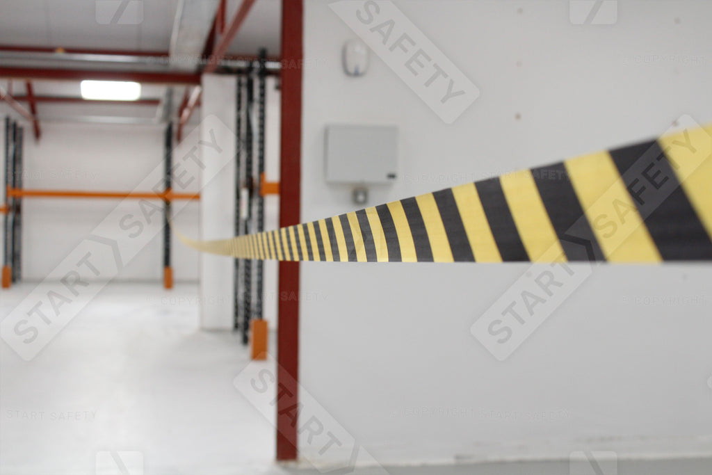 WallPro 750 50mm Belt Barrier System | 16m