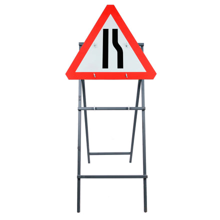 Road Narrows Right Quick Fit Sign Face Dia. 517R | 750mm