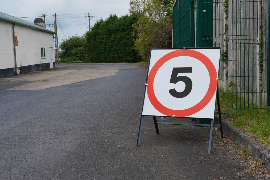 5mph Sign - Zintec Metal Sign Face | Temporary | 750x750mm