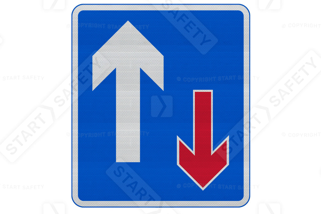 Priority Over Oncoming Traffic Post Mounted Sign - Dia 811 R2/RA2 (Face Only)