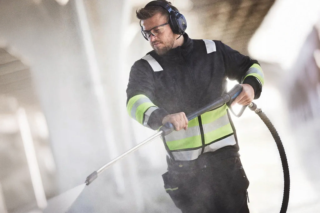 Hellberg Xstream MP Helmet Mounted Comms & Bluetooth Active Listening Ear Defenders | 48112-001 (by Snickers)
