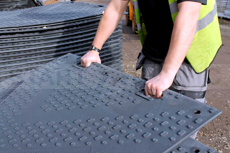 EuroMat handgrips for easy placement