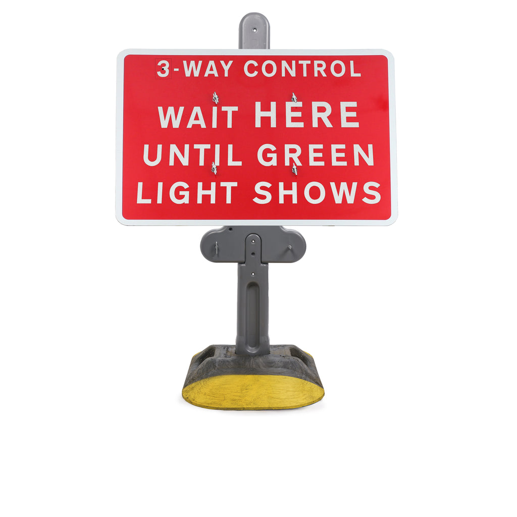 3/4 Way Control Wait Here Until Green Light Shows Sign Diagram 7011.1 | Quick Fit (Face Only) | 1050x750mm