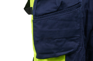 BlakladerBib_Bellowed Front Pockets