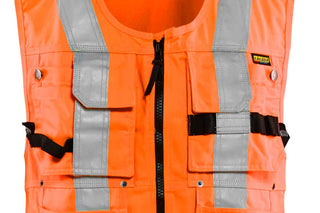 BlakladerVest_Chest Pockets