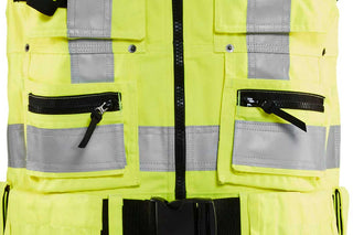 BlakladerVest_Front Pockets