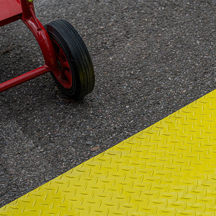 Blue Diamond SiteMat Hi-vis Walkway Matting 100cm x 10 Metre Roll