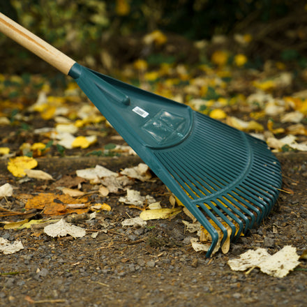 Carters Perennial GardenPro 27 Teeth Leaf Rake
