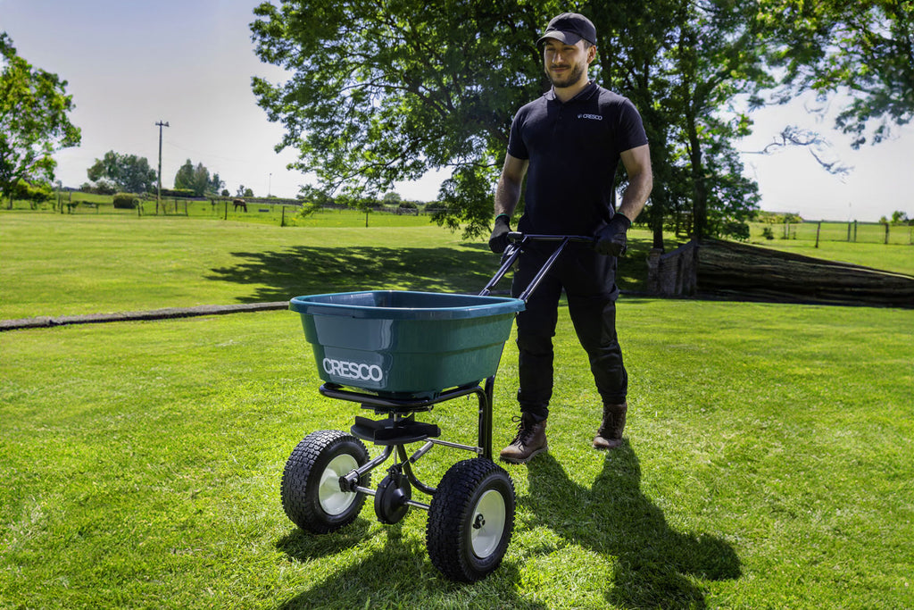 Cresco 30SWP Push Along Salt & Seed Spreader 53kg Capacity