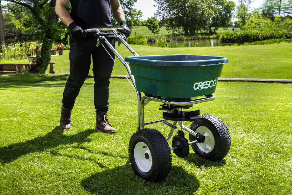 Cresco 30SWS Push Along Stainless Steel Grit Spreader 53kg Capacity