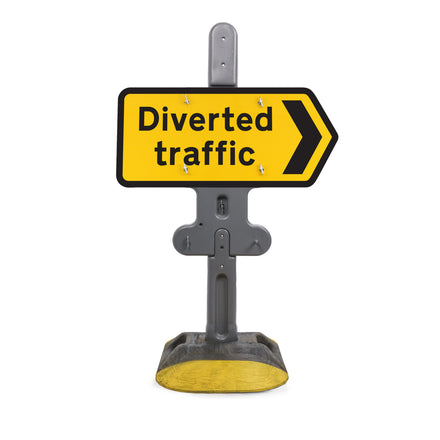 Diverted Traffic' Chevron Right Diagram 2704 | Quick Fit (face only) | 1050x450mm