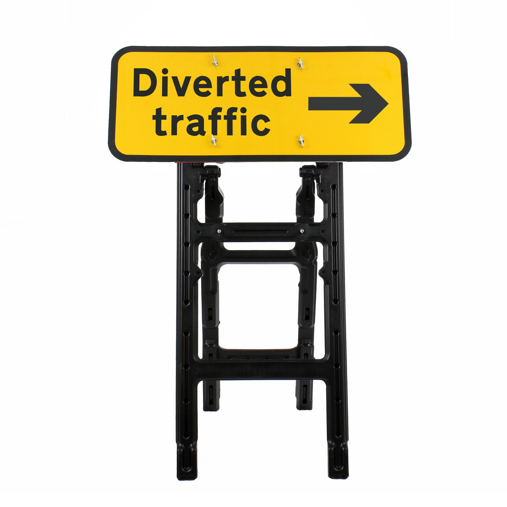 Diverted Traffic' Arrow Right Diagram 2703 | Quick Fit (face only) | 1050x450mm
