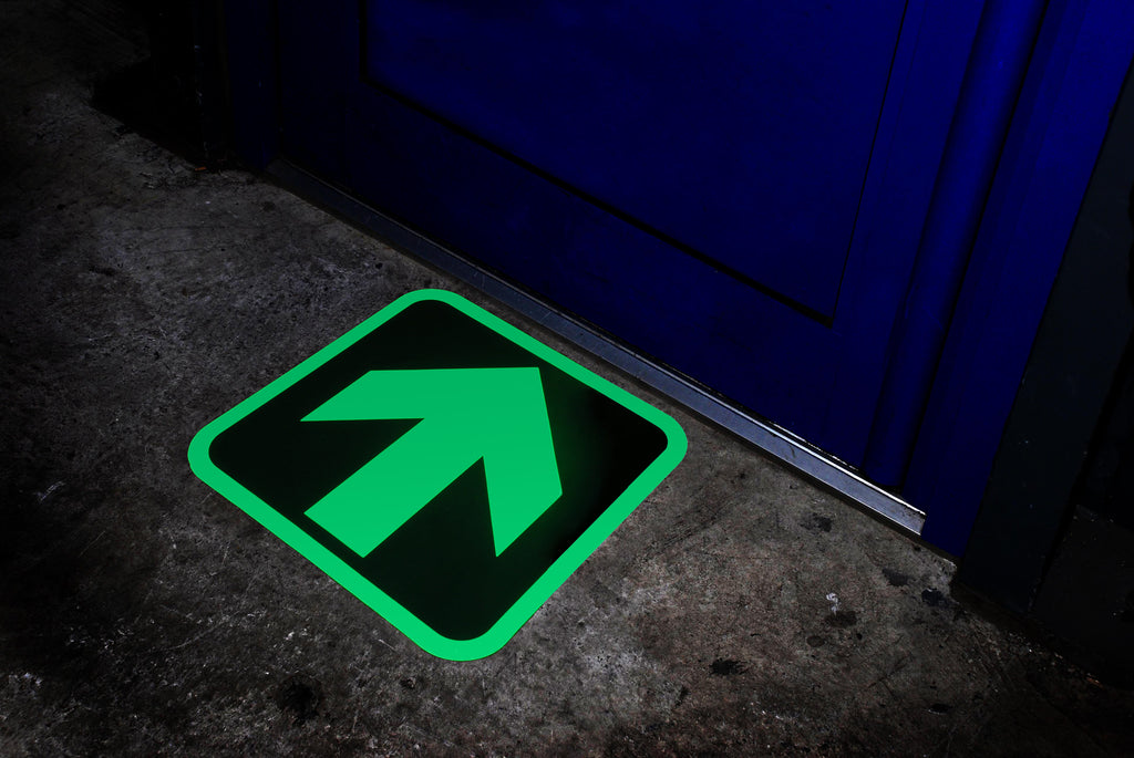 Heskins H7801C - Glow In The Dark Floor Signs - Forward Arrow