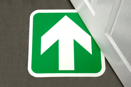 Heskins H7801C - Glow In The Dark Floor Signs - Forward Arrow