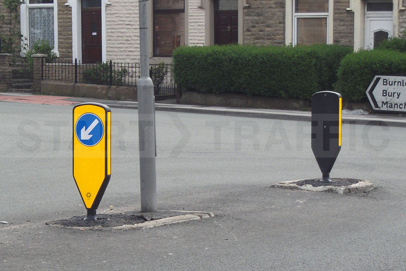Duraflex Sel-Righting Reflective Bollard 'Keep Left'