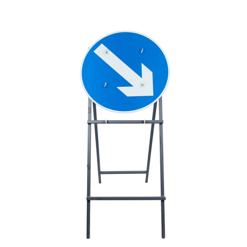 Keep Left / Keep Right Reversible Quick Fit Sign Dia. 610 | 750mm
