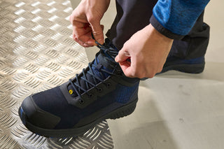 MascotFootwear_Lace Fastening