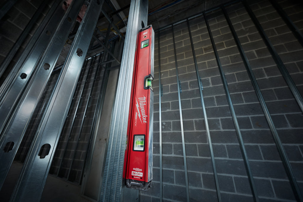 Milwaukee REDSTICK Magnetic Backbone Box Level 60cm - 4932459063