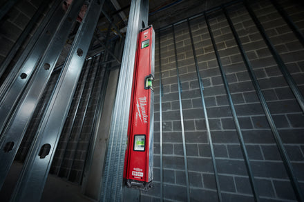 Milwaukee REDSTICK Magnetic Backbone Box Level 60cm - 4932459063