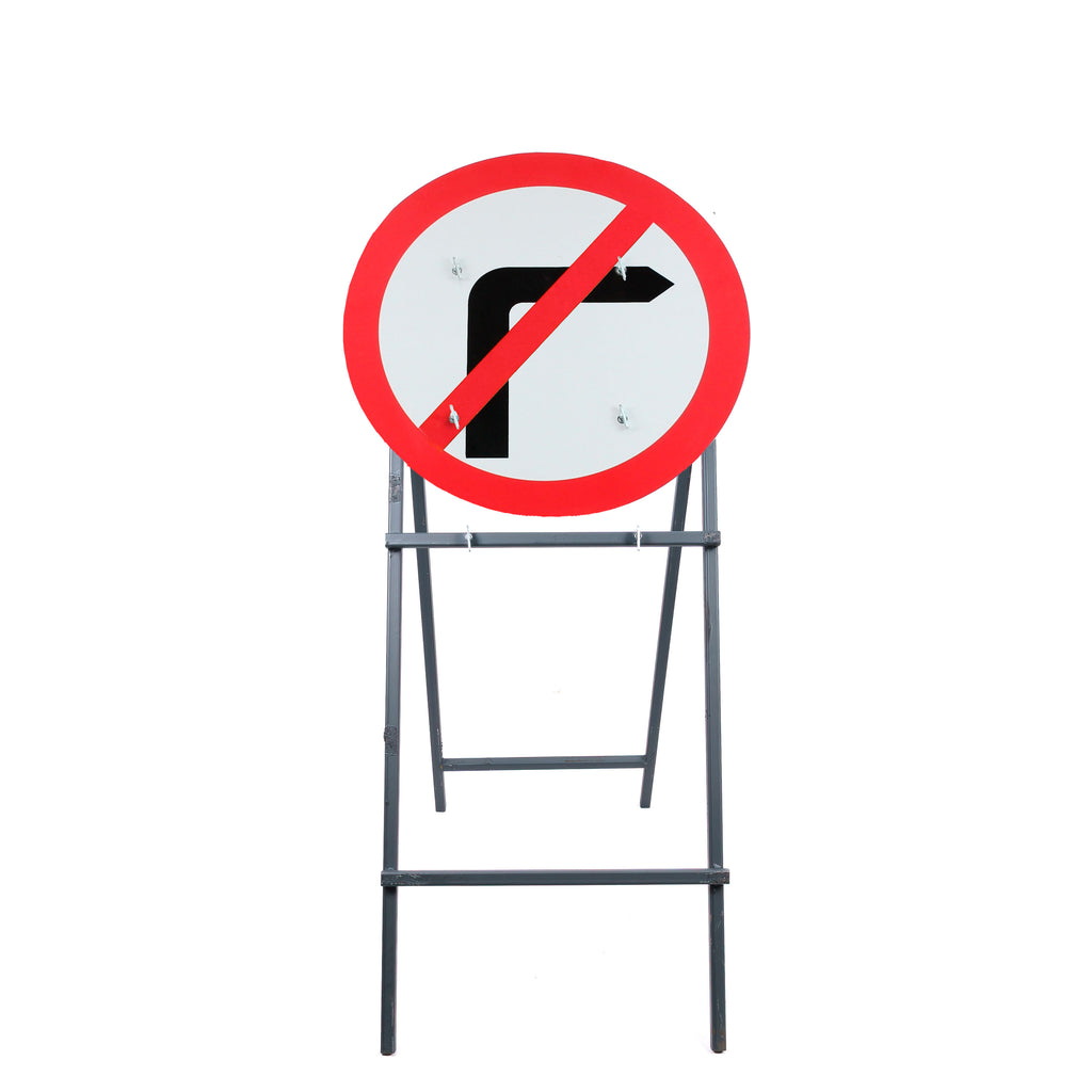 No Right Turn | Quick Fit Sign Face Dia. 612 (face only) | 750mm