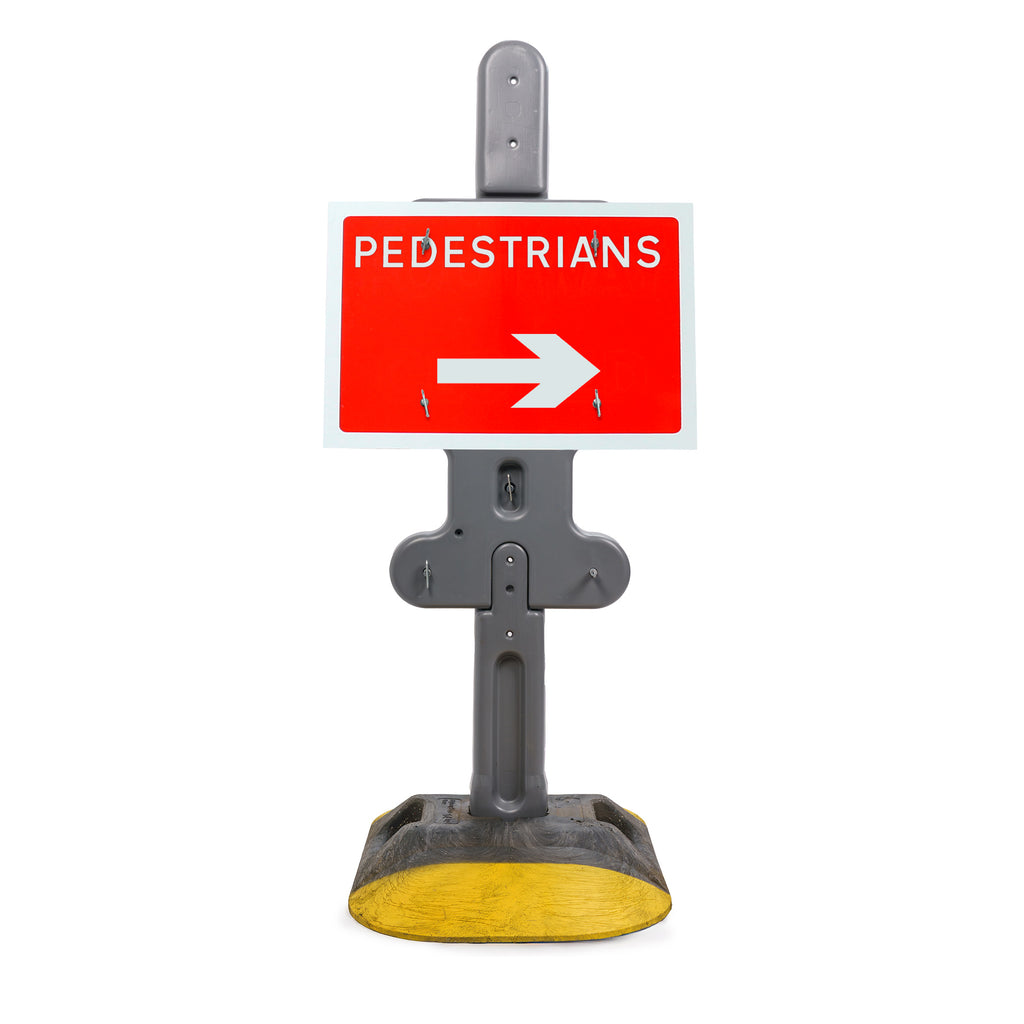 Pedestrians Arrow Right Diagram 7018 | Quick Fit (Face Only) | 600x450mm