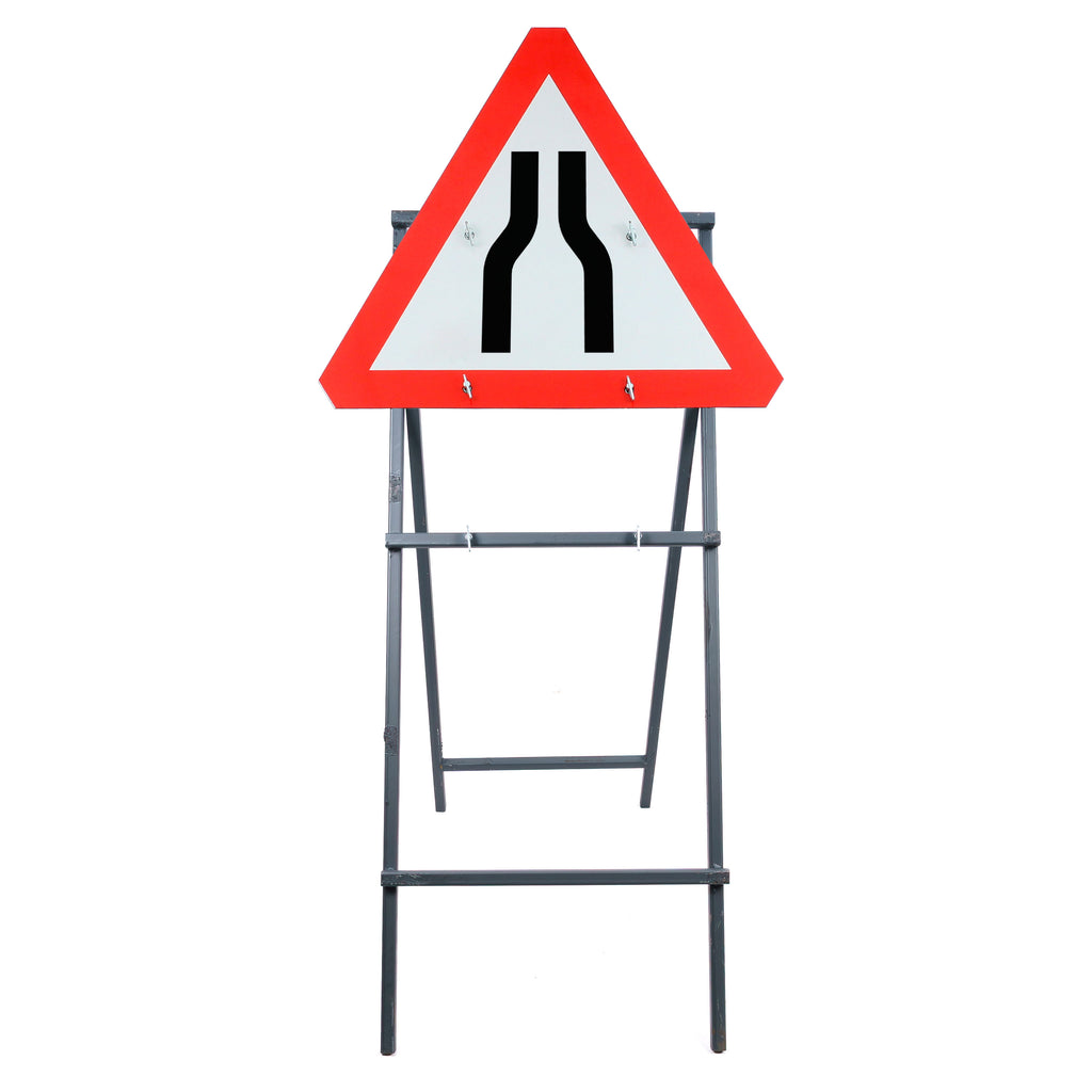 Road Narrows Both Sides Quick Fit Sign Dia. 516 (Face Only) | 750mm