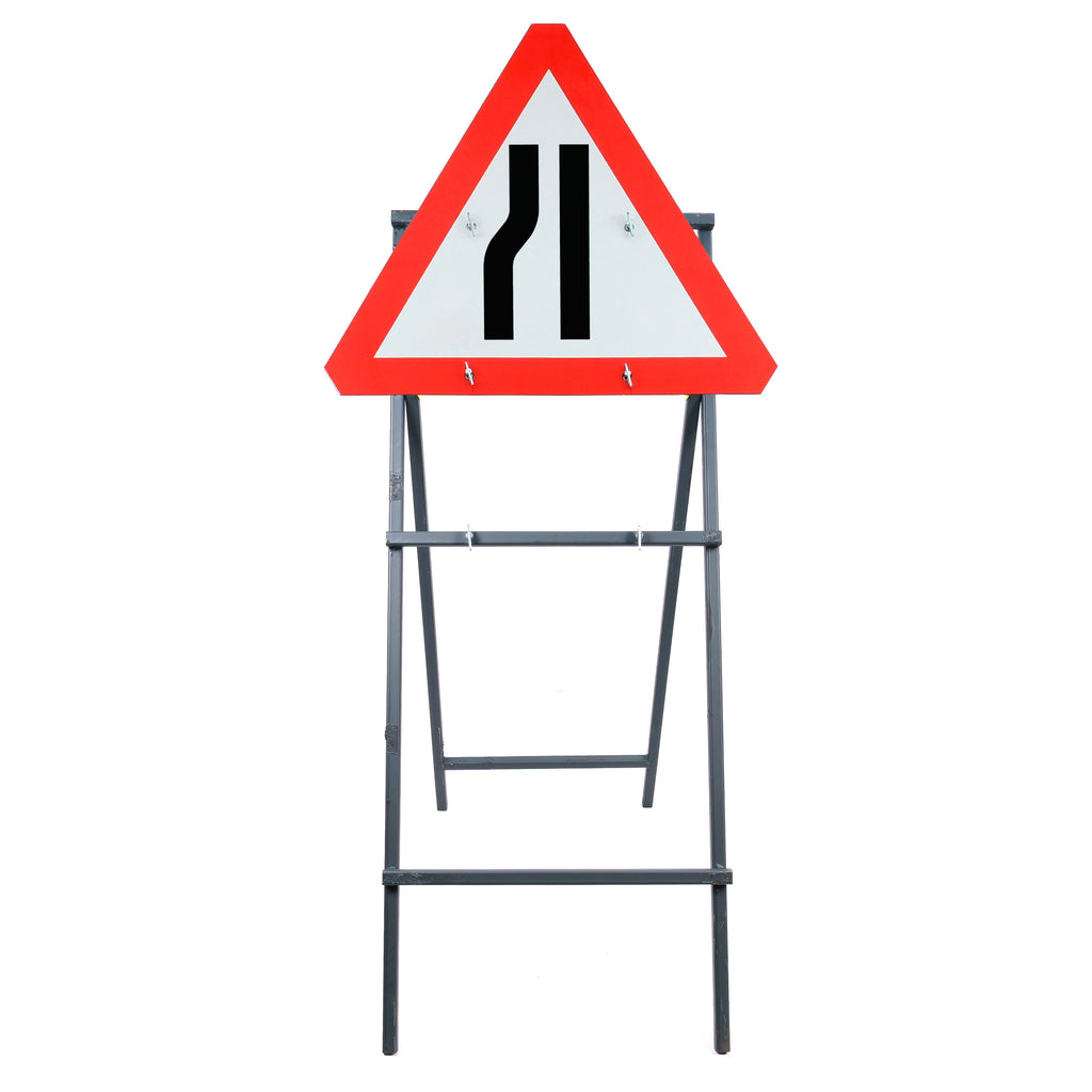 Road Narrows Left Quick Fit Sign Face Dia. 517L | 750mm