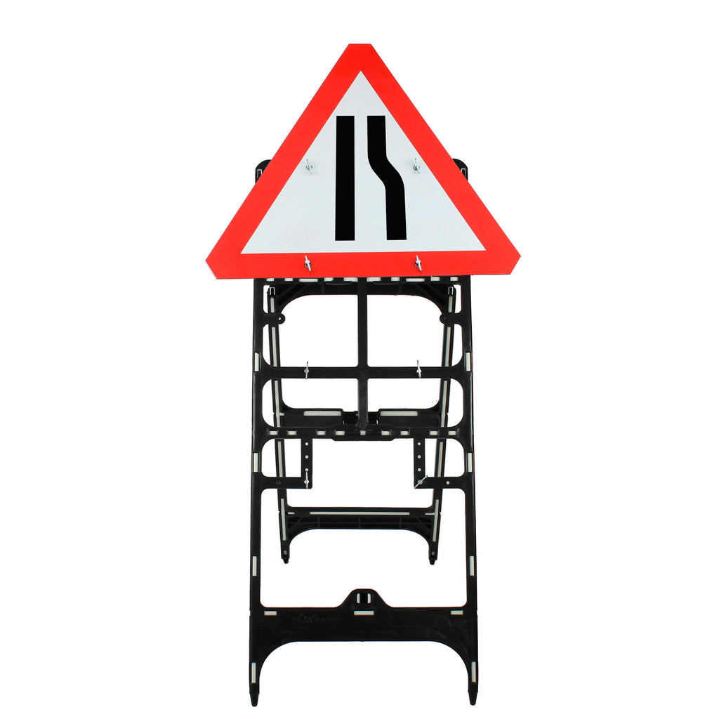 Road Narrows Right Quick Fit Sign Face Dia. 517R | 750mm