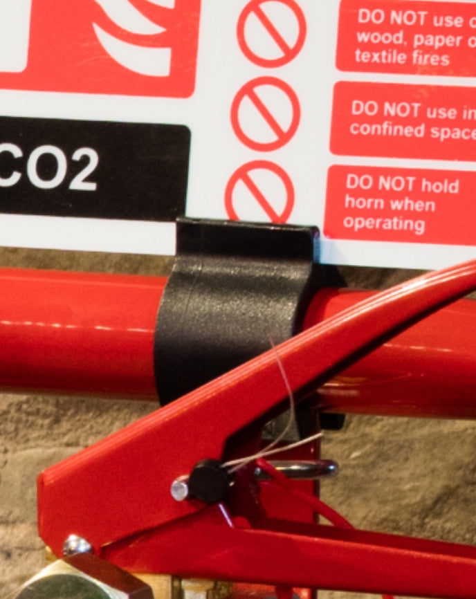 Tubular Fire Extinguisher Stand Sign Clips - CS33SC