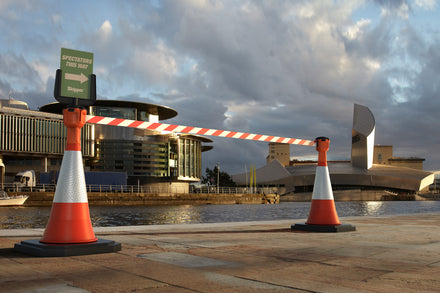 Skipper Barrier Sign Holder