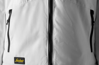 SnickersJackets_Outer Pockets