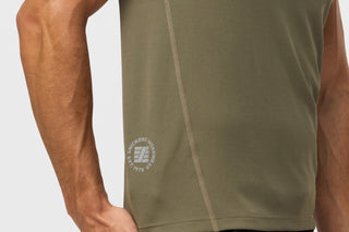 SnickersShirts_Twisted Seam Sides
