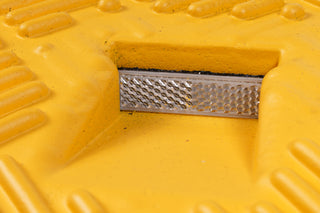 ValueSpeedBump_Reflective Inserts