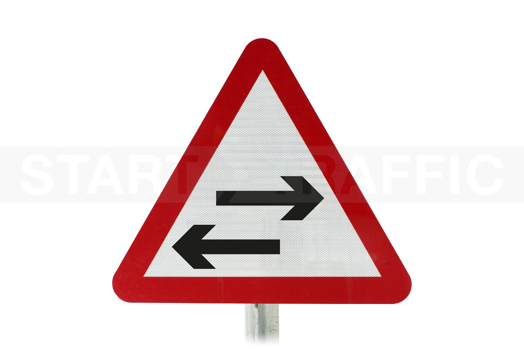Two Way Traffic On Route Crossing Post Mounted Sign - 522 R2/RA2 (Face Only)