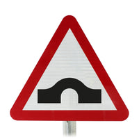 Hump Bridge Ahead Sign Post Mounted- Dia 528 R2/RA2 (Face Only)