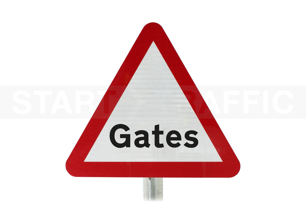 Gates Ahead Road Sign Post Mounted - 554C R2/RA2 (Face Only)