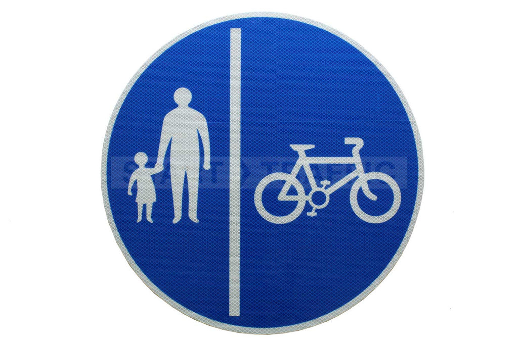 Cyclists Keep Right Sign Post Mounted Diagram 957A R2/RA2