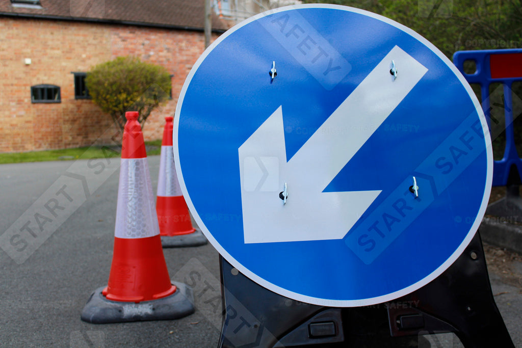 No Entry Sign QuickFit EnduraSign Dia. 616 | 750mm