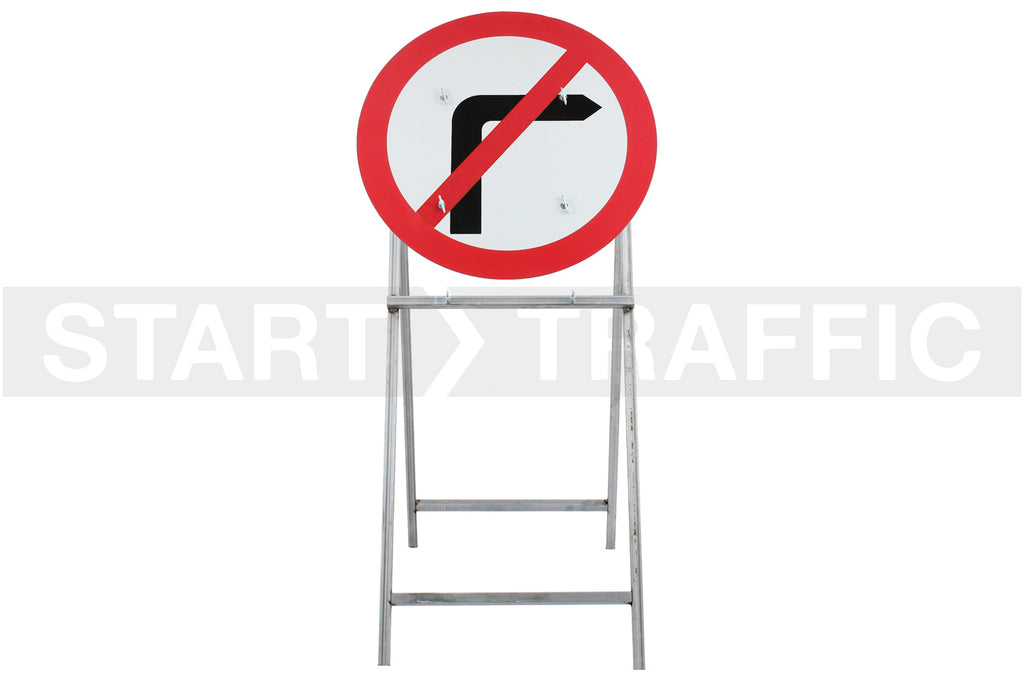 No Right Turn | Quick Fit Sign Face Dia. 612 (face only) | 750mm